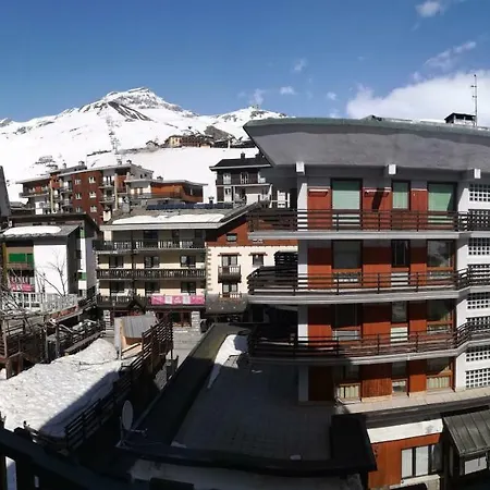 Ferienwohnung Trilocale Centro Cervinia Breuil-Cervinia Exterior foto